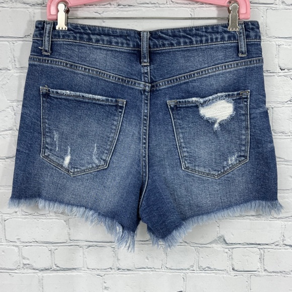 |•VERVET•| Exposed Button Fly Denim Distressed Stretch Shorts Size Medium (9) - Picture 3 of 11